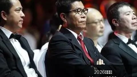 法国队新帅诞生桑蒂尼执掌法国足球舵手，2026新篇章足球焦点-新浪竞技风云